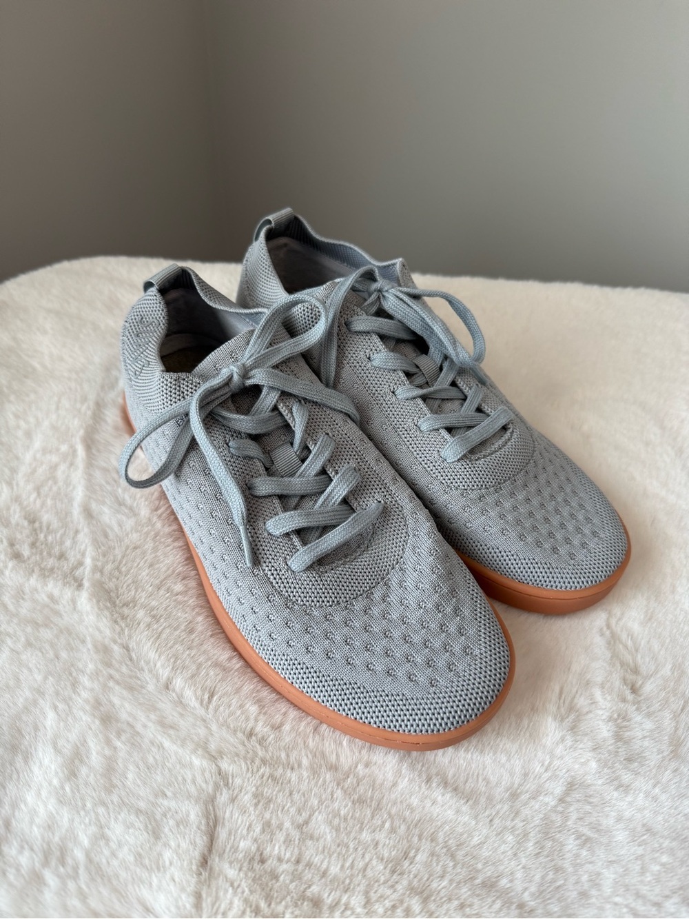 Women’s SUAVS The Zilker Gum Knitted Washable Breathable Sneaker in Slate Gray